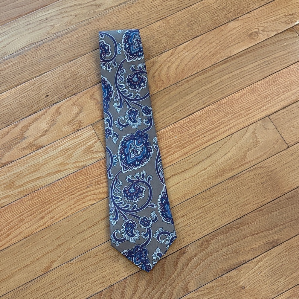 Etienne Aigner Elegant Blue and Mocha Paisley Tie